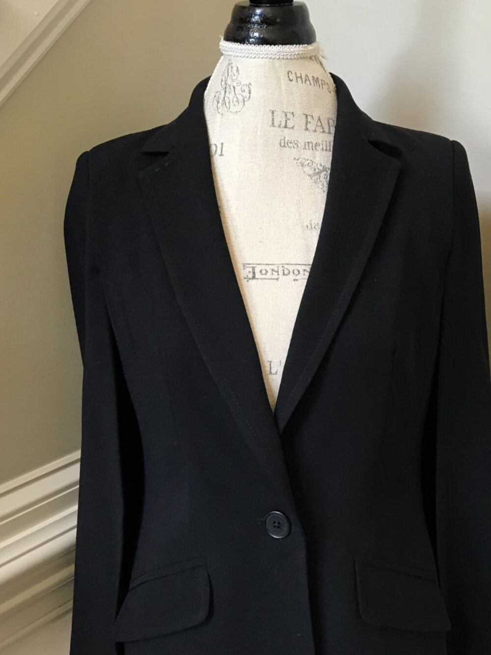 Trina Turk Bee Cape Blazer Jacket Womens 4 Black Crepe Long Sleeve One Button - Picture 5 of 13